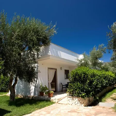 Holiday home Ulivo Mit Pool Und Privatstrand *