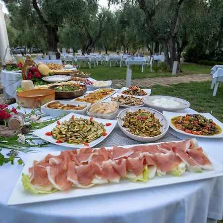 Ulivo Mit Pool Und Privatstrand Mattinata
