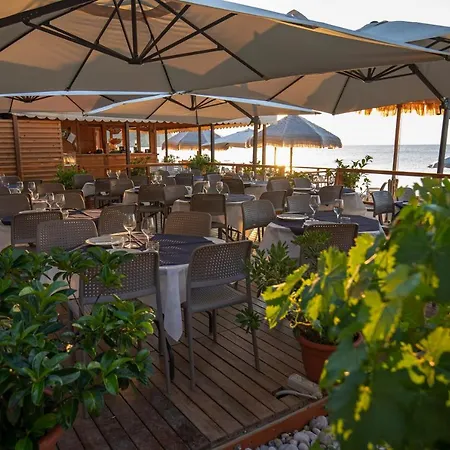 Holiday home Ulivo Mit Pool Und Privatstrand