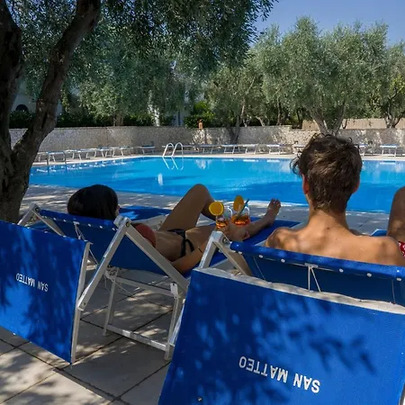 Ulivo Mit Pool Und Privatstrand * Mattinata