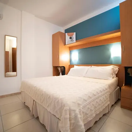Ulivo Mit Pool Und Privatstrand Mattinata